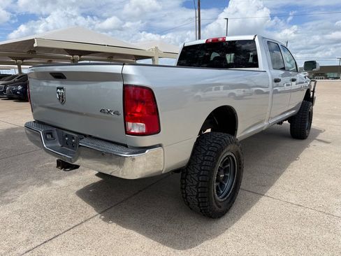 Used 2018 RAM 2500 Tradesman w/ Chrome Appearance Group image 7