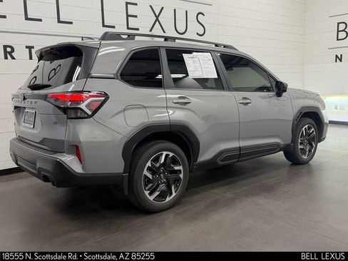 Used 2025 Subaru Forester Limited AWD/4WD image 4