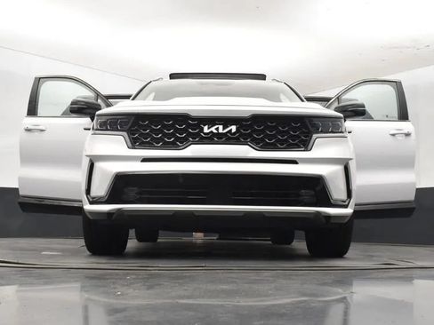 Used 2022 Kia Sorento SX FWD image 11