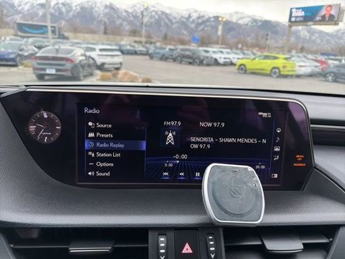 Used 2019 Lexus ES 350 350 w/ Accessory Package image 12