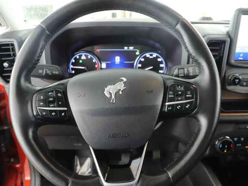 Used 2024 Ford Bronco Sport Outer Banks w/ Tech Package AWD/4WD image 15