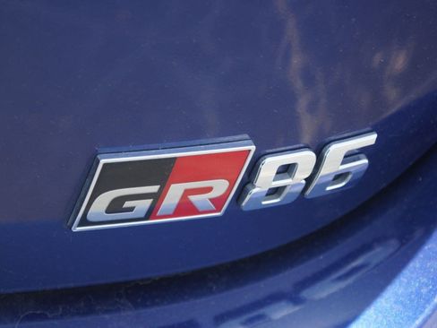 Used 2024 Toyota GR86 RWD image 15