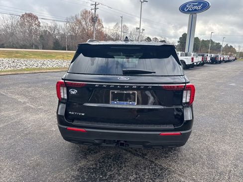 New 2026 Ford Explorer Active image 4