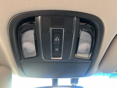 Used 2018 Kia Sorento LX image 20