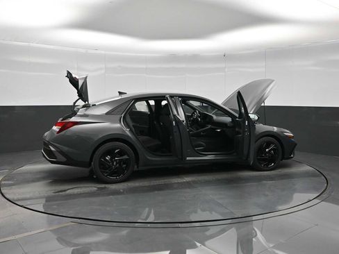 New 2026 Hyundai Elantra Sport FWD image 42