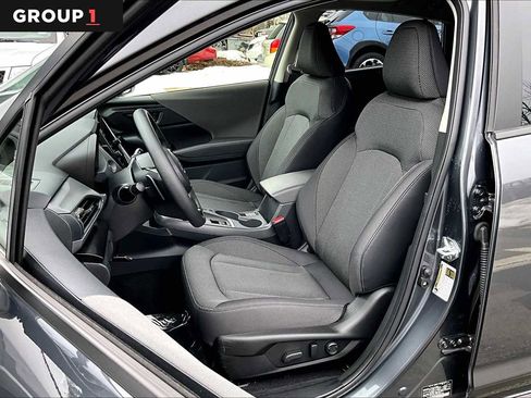 Certified 2024 Subaru Crosstrek 2.0i Premium image 8