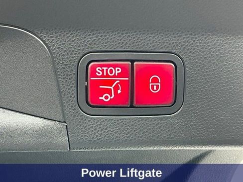 Used 2022 Mercedes-Benz GLC 300 4MATIC Coupe image 22