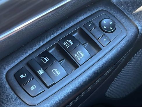 Used 2022 Jeep Grand Cherokee Limited RWD image 19