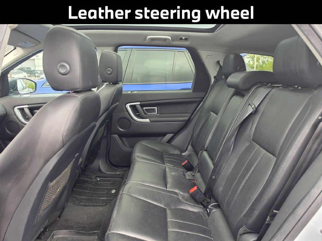 Used 2017 Land Rover Discovery Sport HSE AWD/4WD image 13