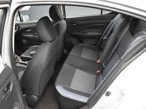 Used 2025 Nissan Versa SV FWD image 15
