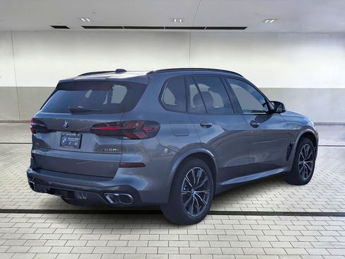 New 2026 BMW X5 M60i image 5