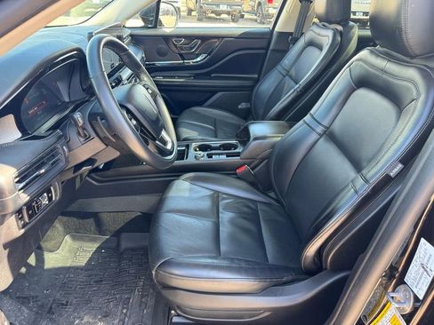 Used 2023 Lincoln Corsair Grand Touring image 10