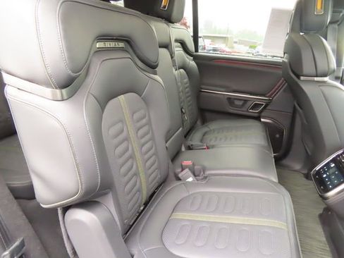 Used 2024 Rivian R1S Adventure AWD/4WD image 43