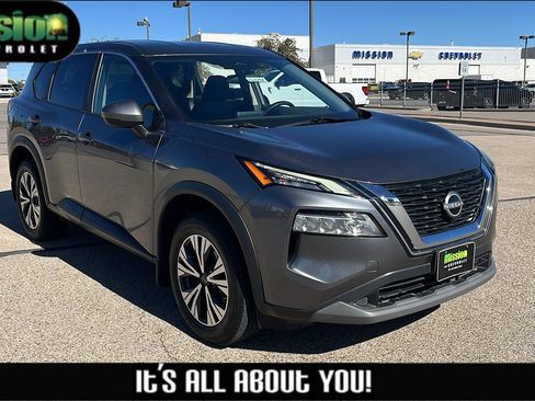 Used 2023 Nissan Rogue SV image 1