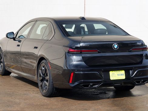 Used 2023 BMW 760i xDrive AWD/4WD image 65
