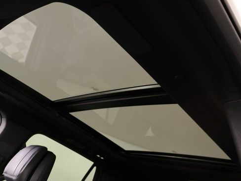 New 2025 Lincoln Navigator Reserve w/ Jet Appearance Package image 18