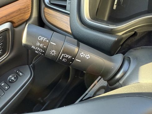 Used 2021 Honda CR-V Touring image 23