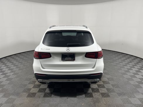 Used 2022 Mercedes-Benz GLC 300 image 4