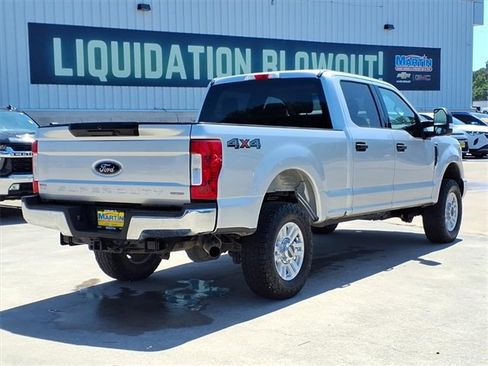 Used 2018 Ford F250 XLT image 2