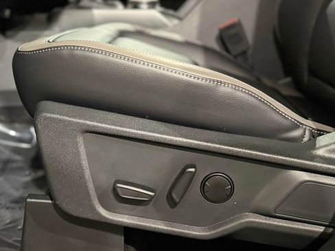 New 2026 Ford Bronco Outer Banks image 33