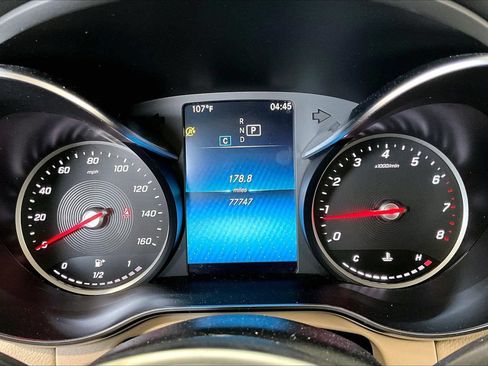 Used 2021 Mercedes-Benz GLC 300 image 18