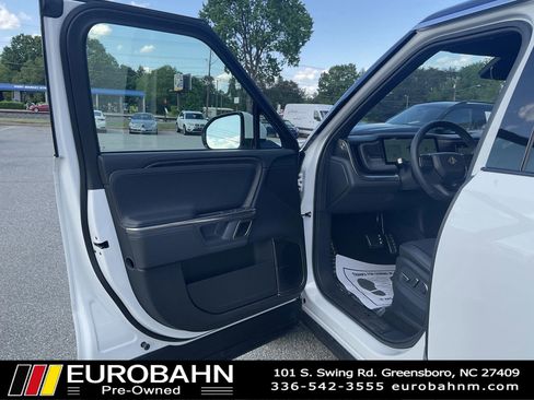 Used 2023 Rivian R1S Adventure AWD/4WD image 9
