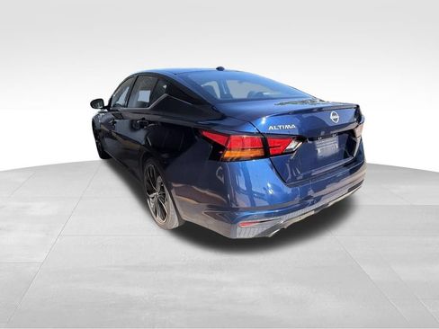 Used 2024 Nissan Altima 2.5 SR FWD image 6