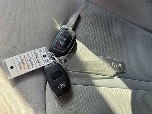 Used 2017 Hyundai Sonata SE image 26