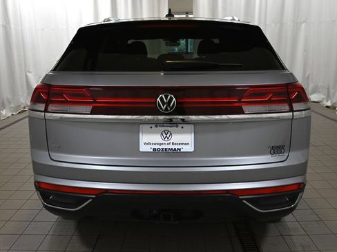 Used 2024 Volkswagen Atlas Cross Sport SE w/ Panoramic Sunroof Package AWD/4WD image 12