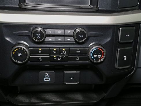 Used 2024 Ford F250 XL w/ XL Chrome Package image 25