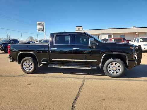 Used 2024 Chevrolet Silverado 3500 High Country w/ Technology Package image 5
