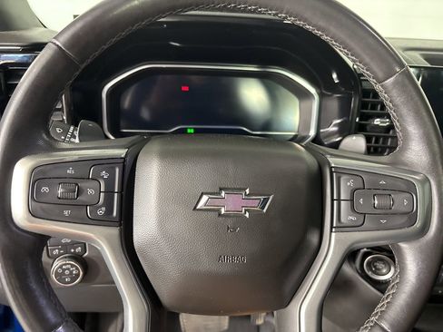 Used 2022 Chevrolet Silverado 1500 RST w/ Rally Edition AWD/4WD image 11