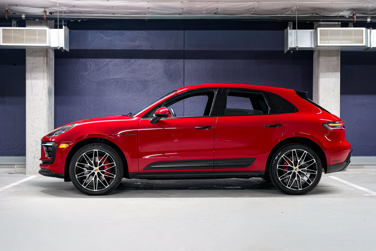 Used 2023 Porsche Macan S w/ Premium Package Plus AWD/4WD image 7