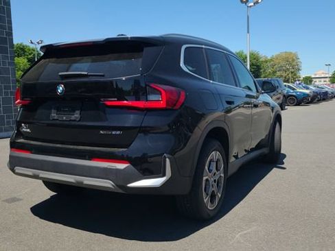 Used 2023 BMW X1 xDrive28i w/ Premium Package AWD/4WD image 9