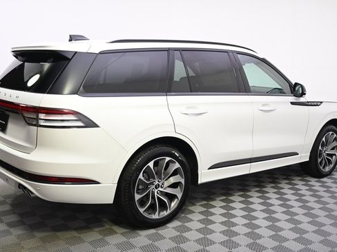 New 2026 Lincoln Aviator AWD image 7