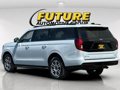 Certified 2025 Ford Expedition Max Active AWD/4WD image 5