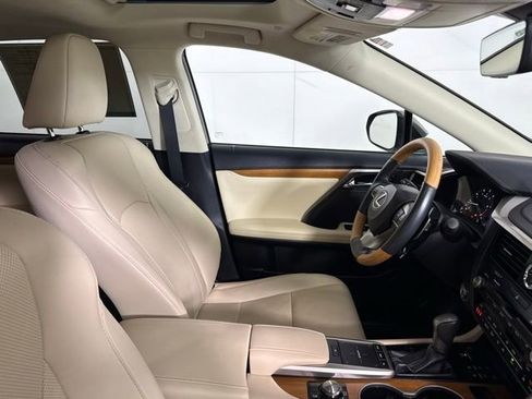 Certified 2022 Lexus RX 350 FWD w/ Premium Package image 31