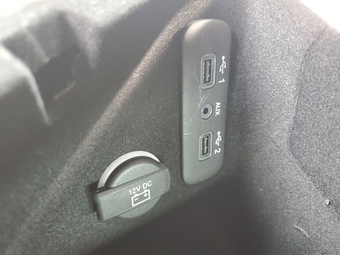 Used 2023 Dodge Challenger SXT w/ Blacktop Package image 27