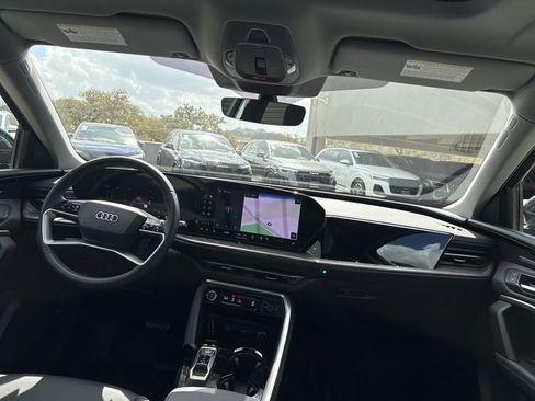 Certified 2025 Audi Q5 Premium Plus w/ Premium Plus image 19