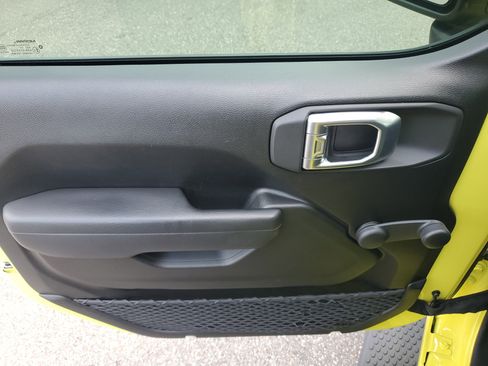 Used 2023 Jeep Wrangler Sport image 18