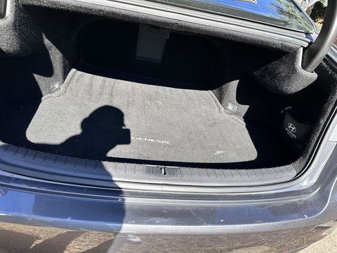 Used 2015 Hyundai Genesis 3.8 w/ Option Group 03 image 10