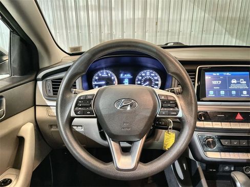 Used 2019 Hyundai Sonata SE image 11