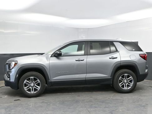 Used 2025 GMC Terrain Elevation AWD/4WD image 4