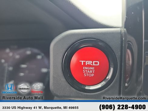 Used 2024 Toyota Tacoma TRD Off-Road AWD/4WD image 27