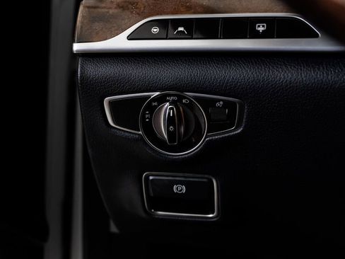 Used 2018 Mercedes-Benz S 450 4MATIC Sedan w/ AMG Line Exterior image 33