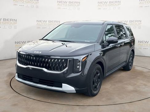 New 2026 Kia Carnival LXS image 1