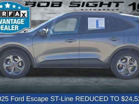 Used 2025 Ford Escape ST-Line image 3