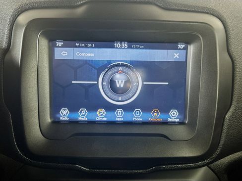 Used 2020 Jeep Renegade Latitude image 21