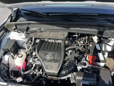 Used 2024 Toyota Grand Highlander AWD image 36