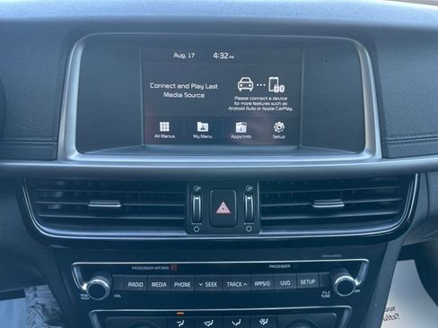 Used 2018 Kia Optima LX w/ 17" Alloy Wheels Package FWD image 13